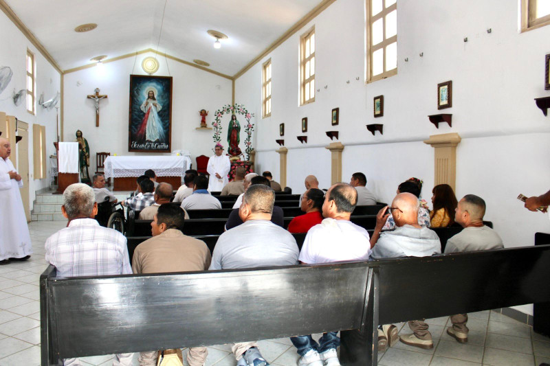 Lleva Diócesis de Nuevo Laredo mensaje de esperanza y misericordia al CEDES