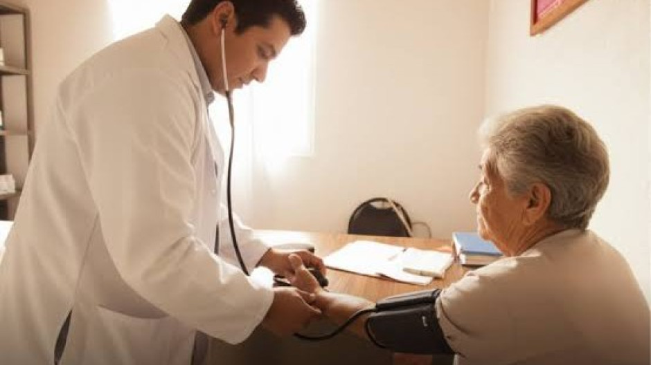 ¡Atención médica sin importar dónde! Gobierno anuncia el Servicio Universal de Salud