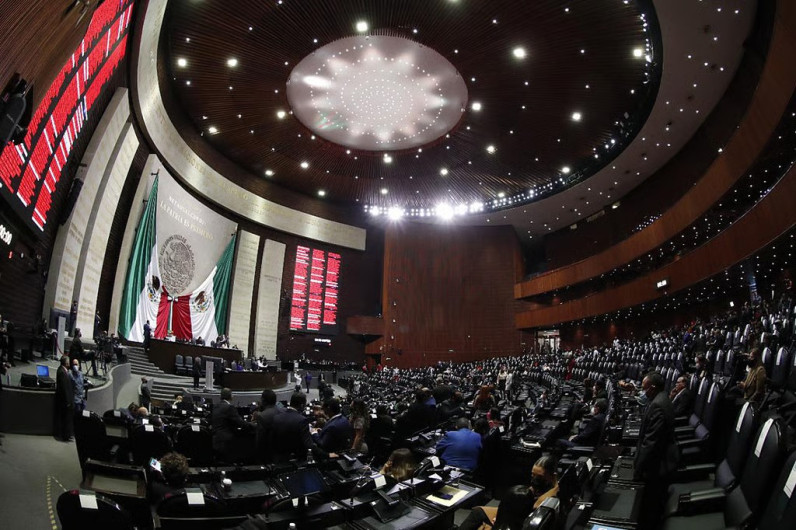 Diputados aprueban el Plan B de la reforma electoral; pasa a los congresos estatales