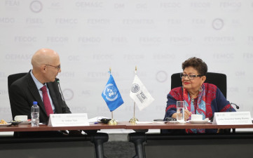 Ernestina Godoy se reúne con Volker Türk, Alto Comisionado de la ONU