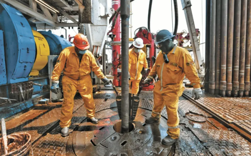 Pemex incrementa  21.9% proceso de refinación de crudo en  2026; disminuye importación