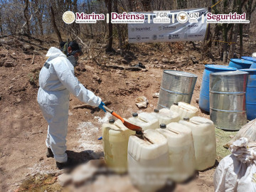 Autoridades federales desmantelan tres laboratorios clandestinos en Sinaloa