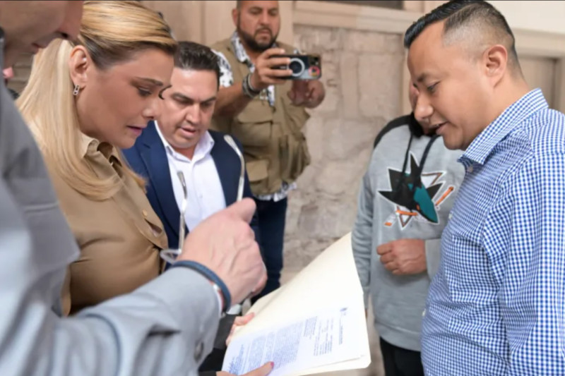 Gobierno de Chihuahua acusa persecución política tras citatorio de la FGR a Maru Campos