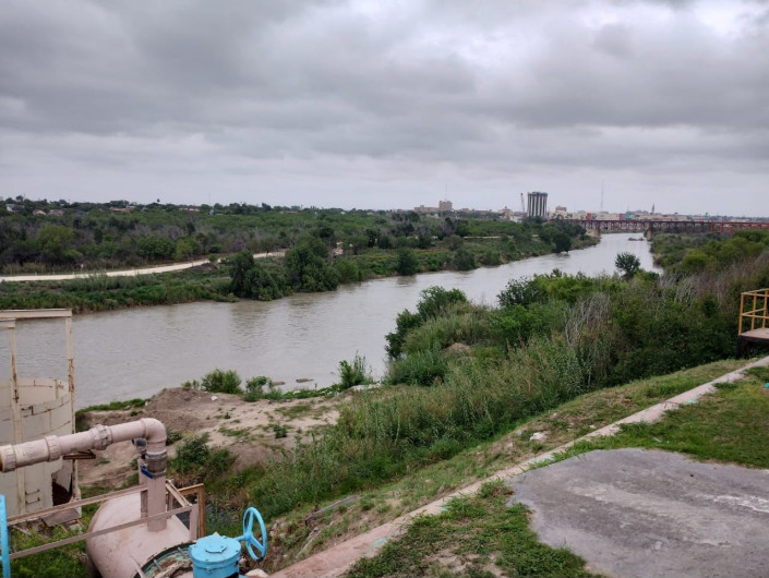 Nuevo Laredo permanece en semáforo rojo por alto consumo de agua