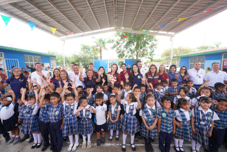 Gobierno de Carmen Lilia Canturosas fortalece infraestructura educativa en Villas de San Miguel