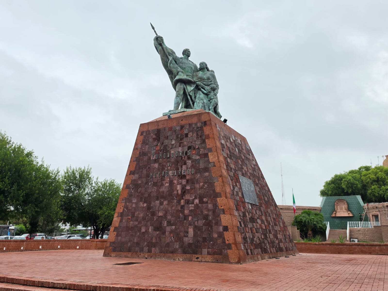 Conmemoran el aniversario de Nuevo Laredo con emotivo reconocimiento a sus fundadores