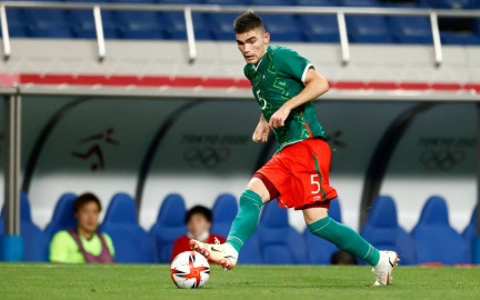 Johan Vásquez podría debutar pronto con el Genoa