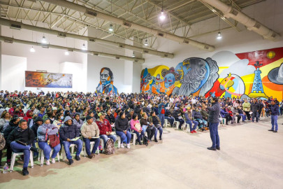 Presidió Carlos Peña Ortiz proceso de recepción de documentos para las Becas Municipales