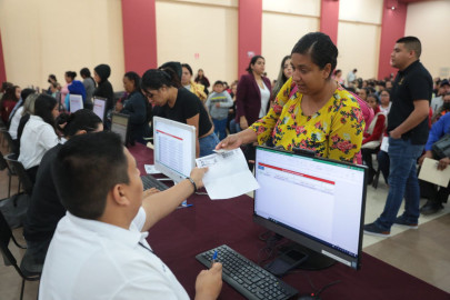Inicia este martes 22 de abril entrega de tarjetas de Becas Municipales
