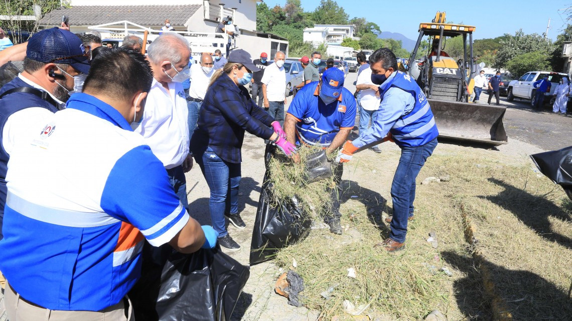Jornada de limpieza del gobierno estatal y municipal en Ciudad Victoria