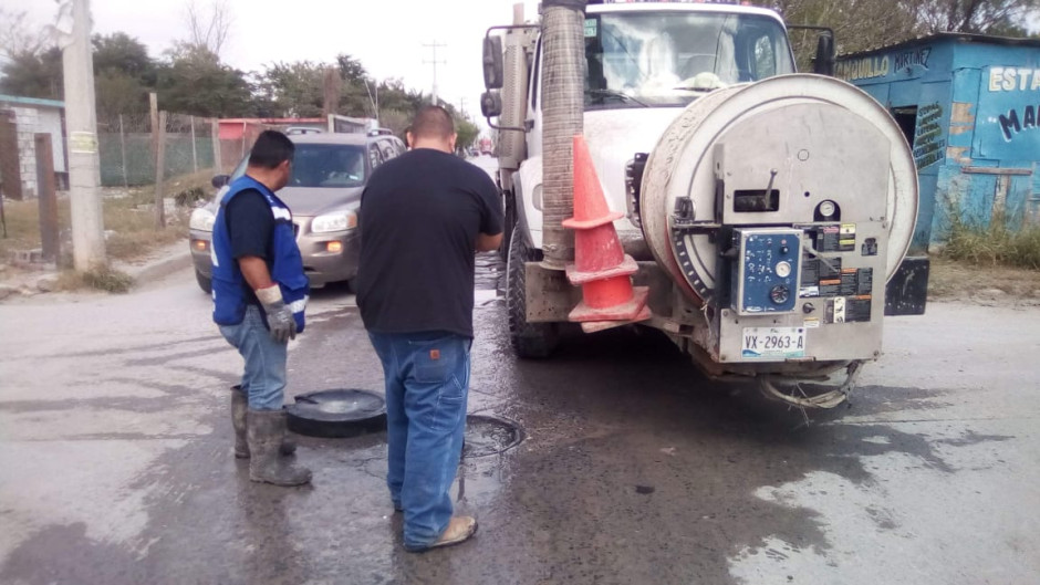 Soluciona Gobierno Municipal más de 35 reportes del drenaje sanitario