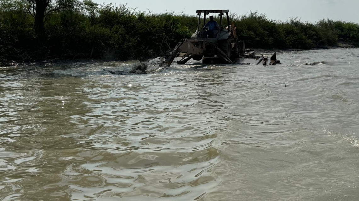 Supervisa Américo trabajos de dragado en el sistema lagunario en el sur de Tamaulipas  