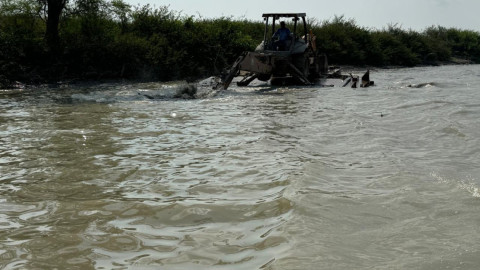 Supervisa Américo trabajos de dragado en el sistema lagunario en el sur de Tamaulipas  