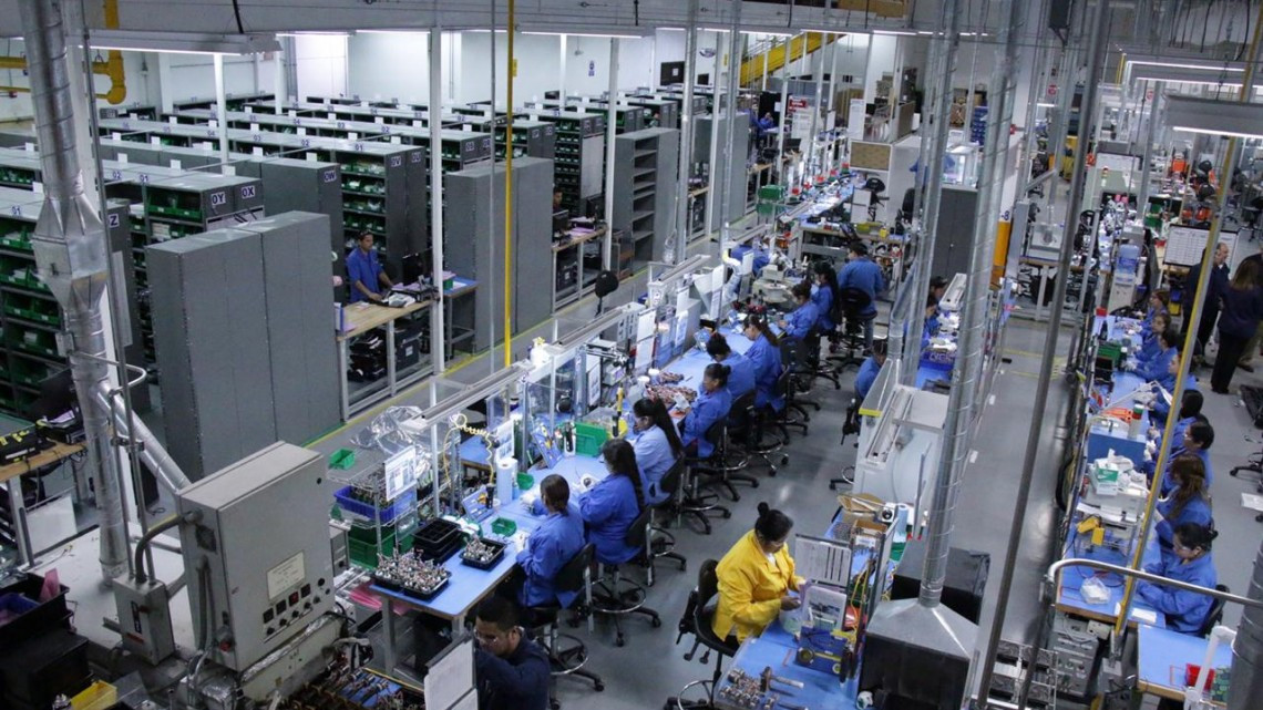 Paran labores 8 empresa en Matamoros, son 5 mil obreros los afectados