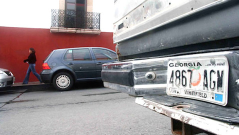 Placas de UCD y ONNAPAFA son estafa: Arturo Soto