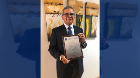 Cierre de cruces fronterizos afecta a los pequeños y medianos comercios de Laredo 