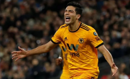 Raúl Jiménez da la victoria al Wembley