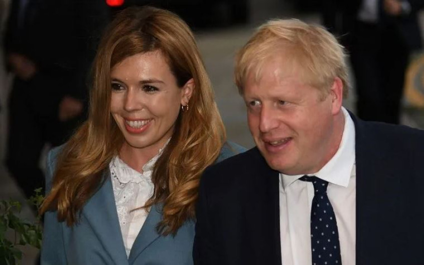 Boris Johnson y su novia se convierten en papás