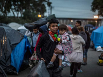 Prohíben emitir mensajes negativos sobre migrantes en Tijuana
