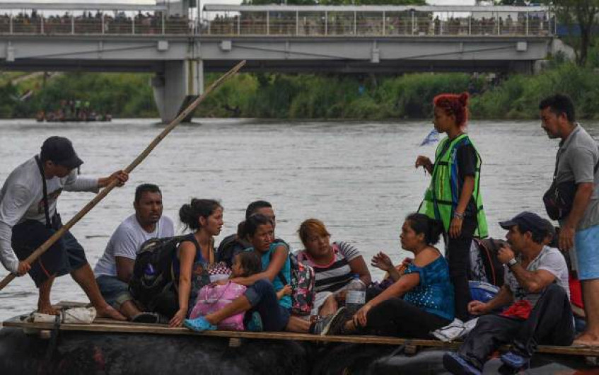 Gobierno de AMLO dará trabajo a migrantes