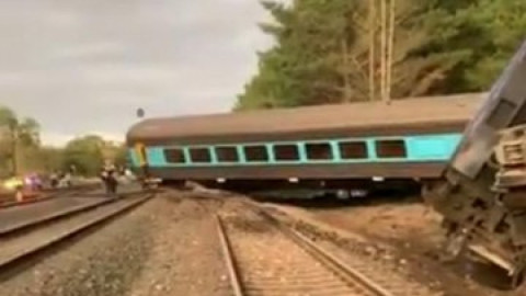 Al menos dos muertos en Sidney tras descarrilamiento de un tren