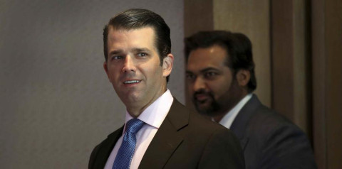 "Admiro a los pobres porque sonríen": Trump Jr.