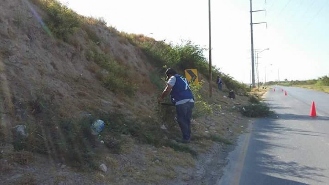 Limpian Bulevar Luis Donaldo Colosio