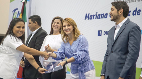 Se gradúa generación #14 de la Licenciatura en Terapia Física