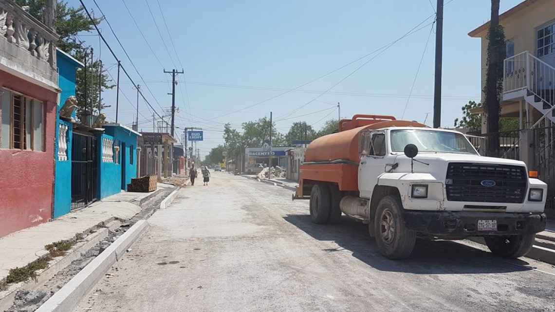 Programa de obras beneficia con pavimentación hidráulica