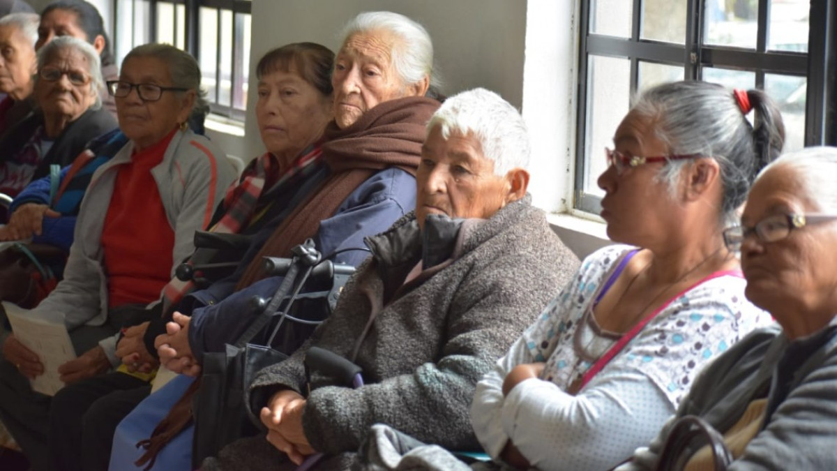 Gestionará Carlos Ulivarri apoyos para la población vulnerable