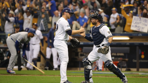 ¡Brewers empata la Serie 3-3 a Dodgers!