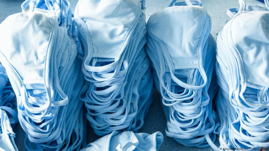 Es seguro usar cubrebocas de tela: OMS