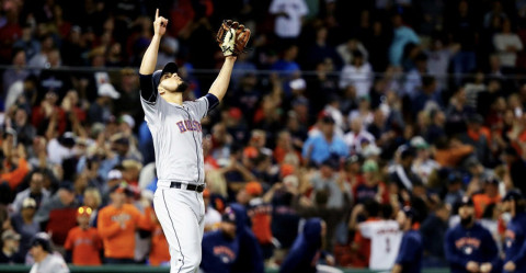 Roberto Osuna acepta un bono de paz y se le retira cargo de asalto