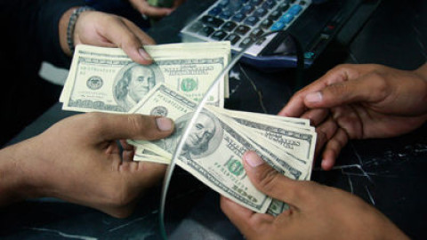 Venden hasta en 19.19 pesos el dólar 