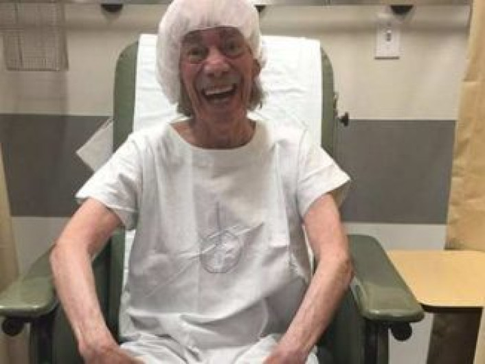 Detectan líquido en un pulmón del “Loco” Valdés