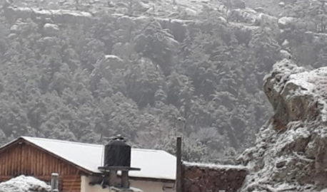 Tras nevadas, cierran carreteras en Chihuahua