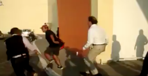 Dos muertos ante disturbios por 'gasolinazo' en Veracruz 