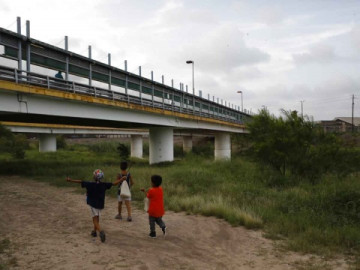 Autoridades migratorias preocupadas por propagación de COVID-19 ante deportaciones