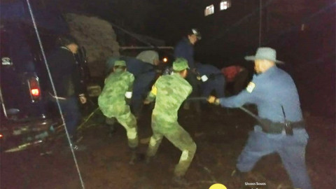 EPN ordena atender desbordamiento de río en Michoacán