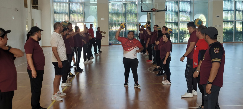 Abre Polideportivo sus puertas a maestros de educación física   