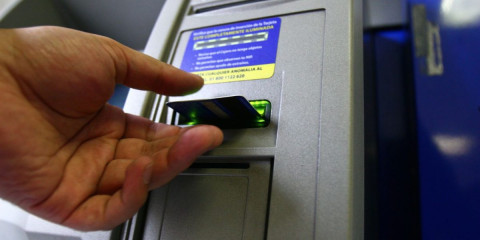 Cajeros automáticos son ahora tragamonedas