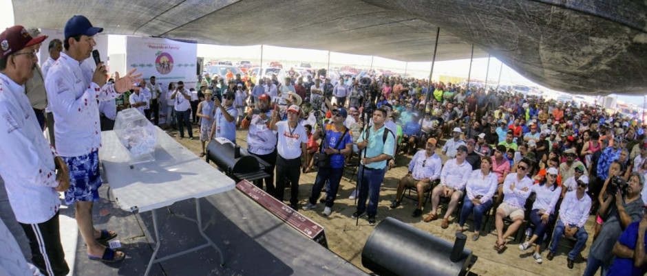 Fortalecer la integración familiar, propósito de actividades en Playa Bagdad: Alcalde Mario López