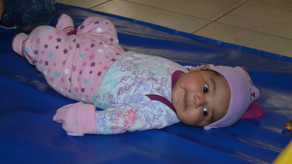 Jóvenes del programa AMA participan en taller