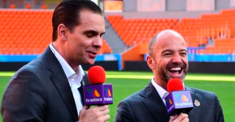 García y Martinoli son sensación en redes sociales tras narrar partido de la eLIGA MX