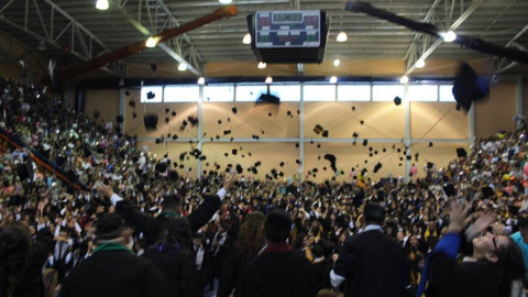 Maki felicita a graduados de CETIS No. 71