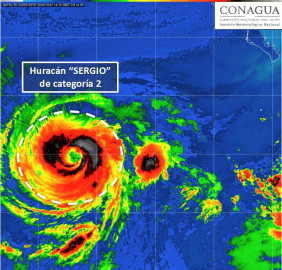 “Sergio” se debilita a huracán categoría 2