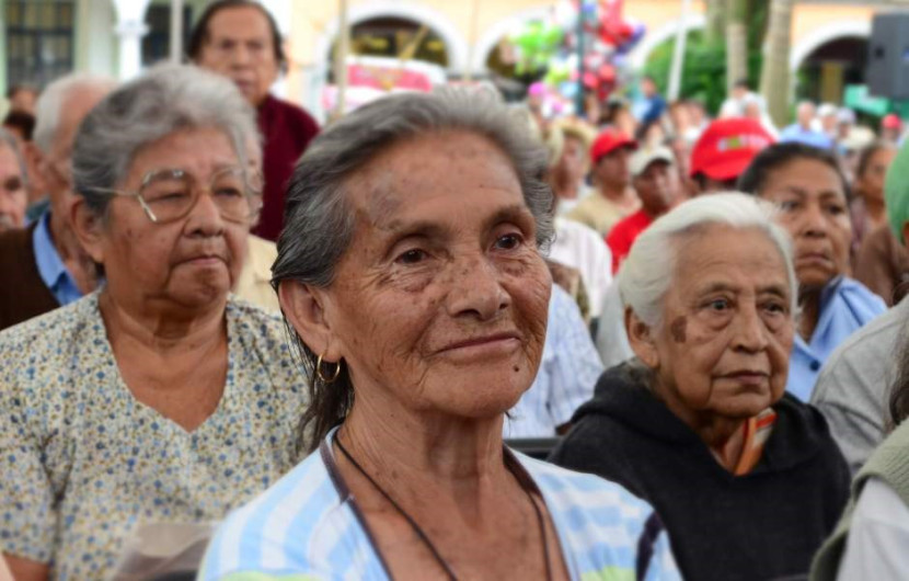 Afiliados al programa 65 y más, recibirán el doble de pensión 