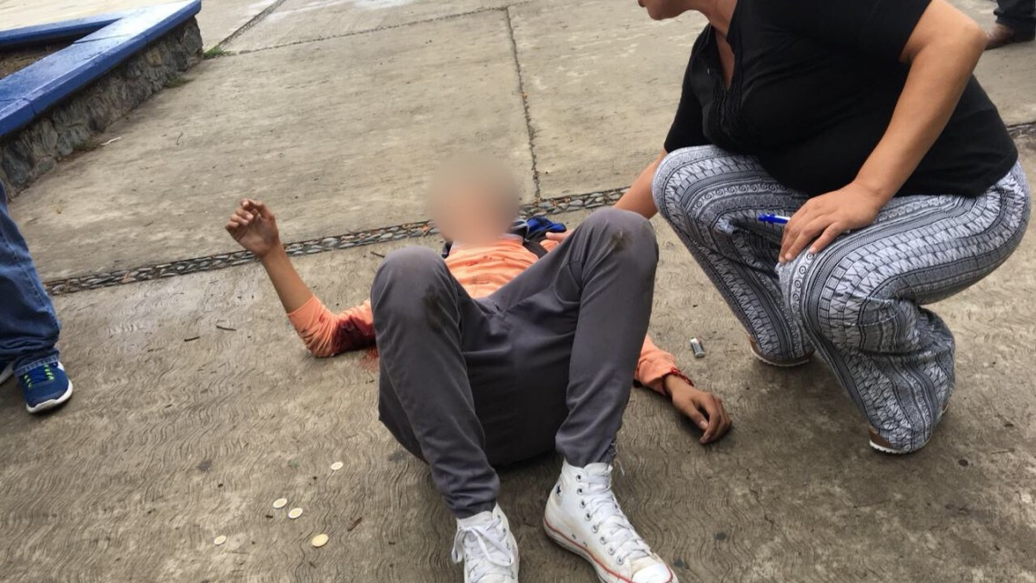 Balean a 5 estudiantes dentro de Prepa en Victoria