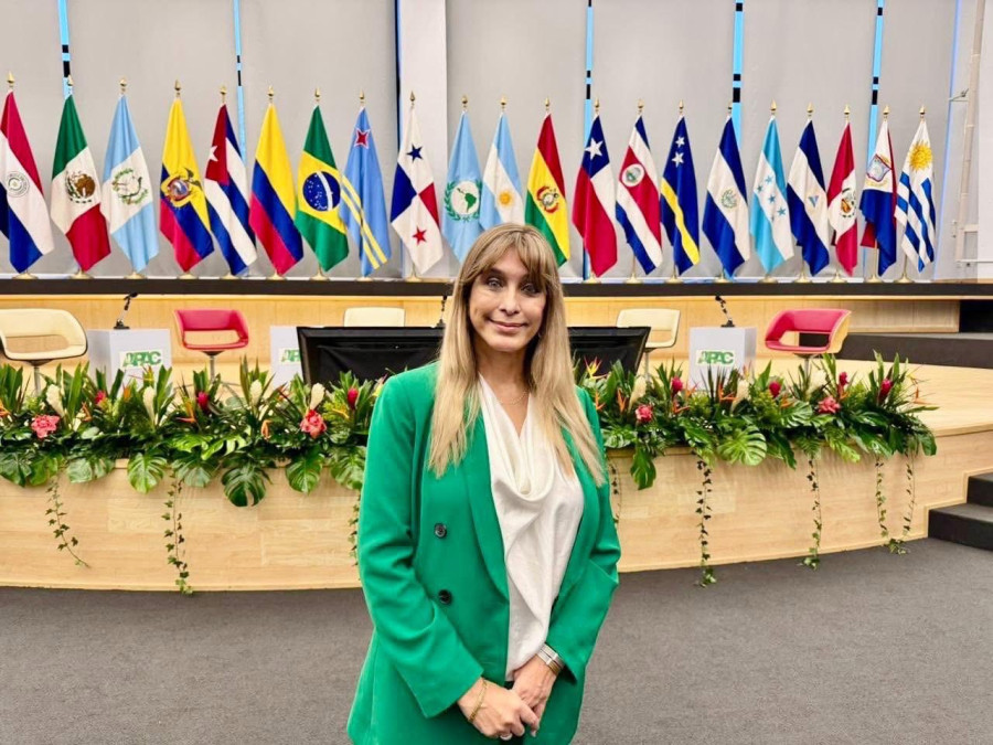 Participa Maki Ortiz en Parlamento Latino por Día Mundial del Medio Ambiente