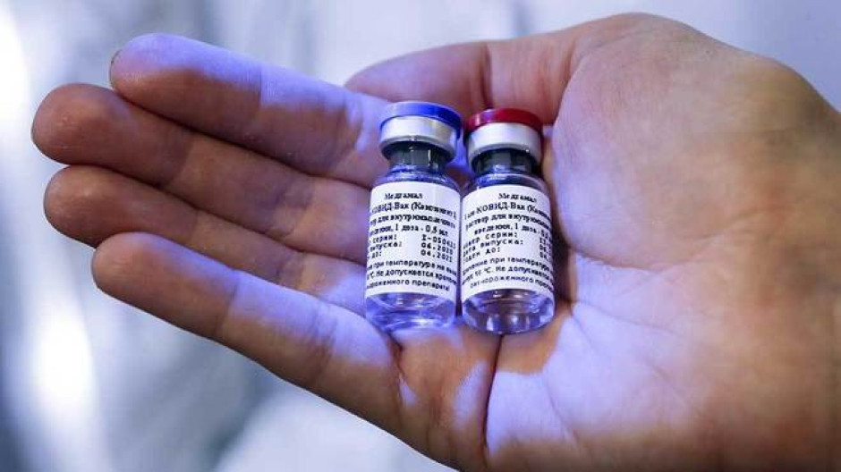 Acuerdan AMLO y Putin envío de 24 millones de dosis de la vacuna rusa Sputnik V a México 